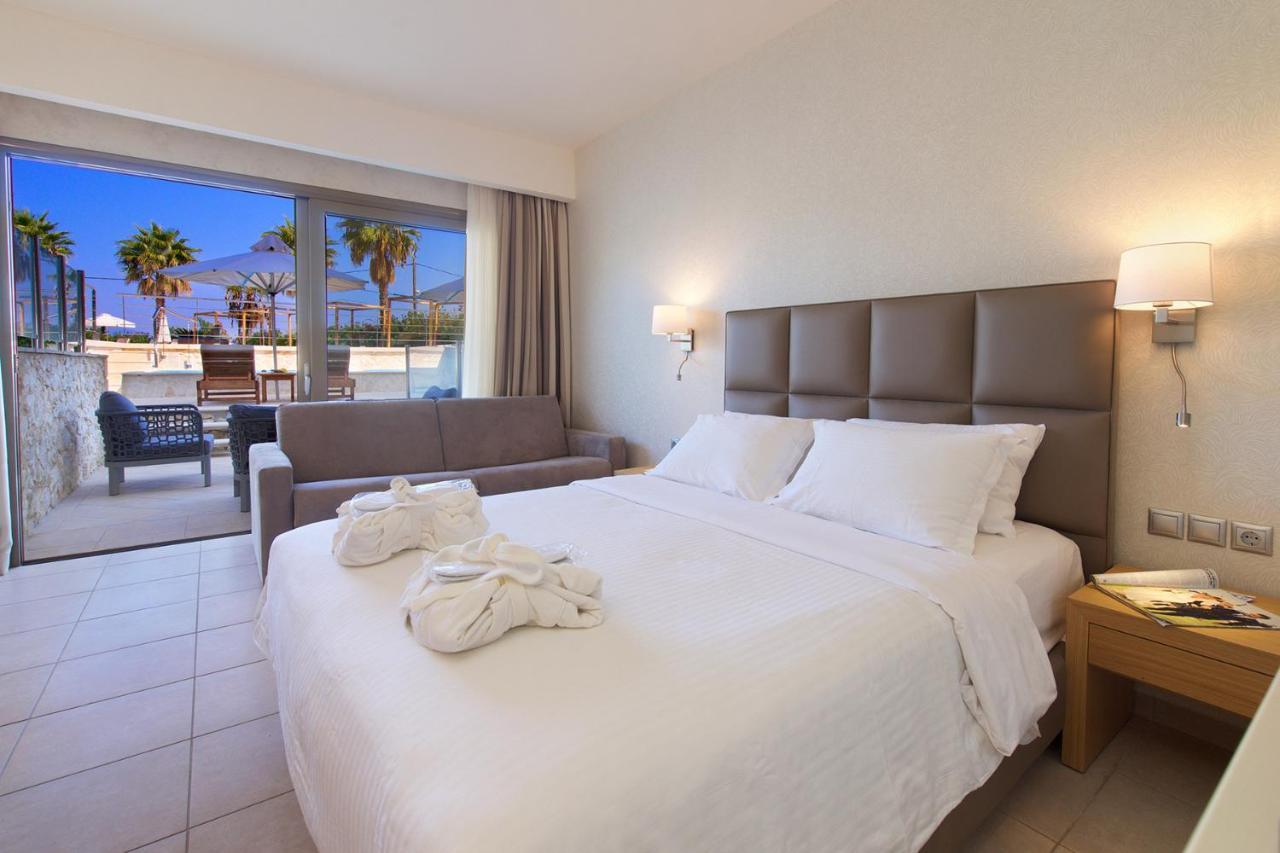 Double Room with Pool View